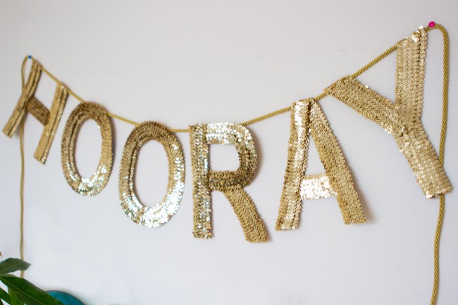 IMsequin-letter-garland-11