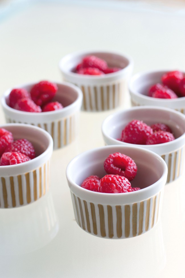 legendary-berry-crumble-recipe-healthy-eating-thesarahjohnson-2b