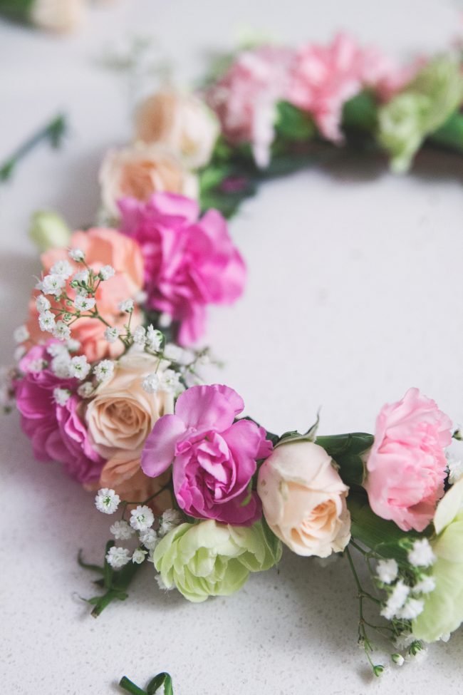 How to DIY a Flower Crown | thesarahjohnson.com