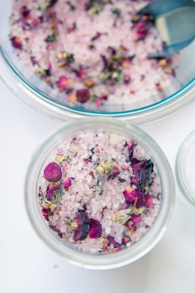 How to: Make Vanilla Rose Bath Salts