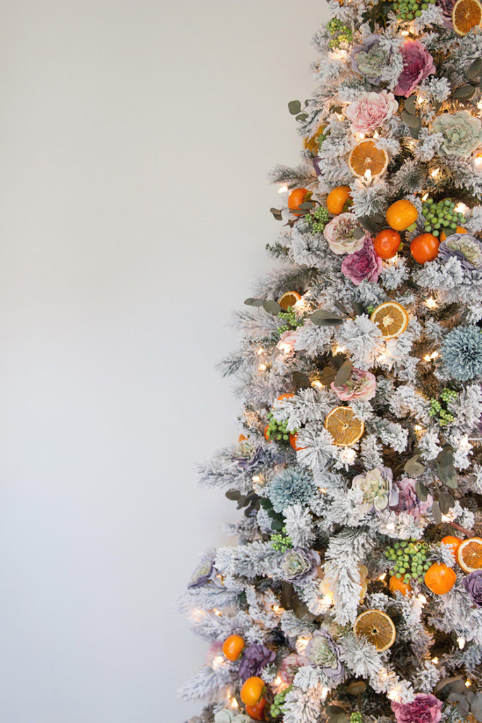 A Very California Christmas with a Non-Traditional Christmas Tree - The ...
