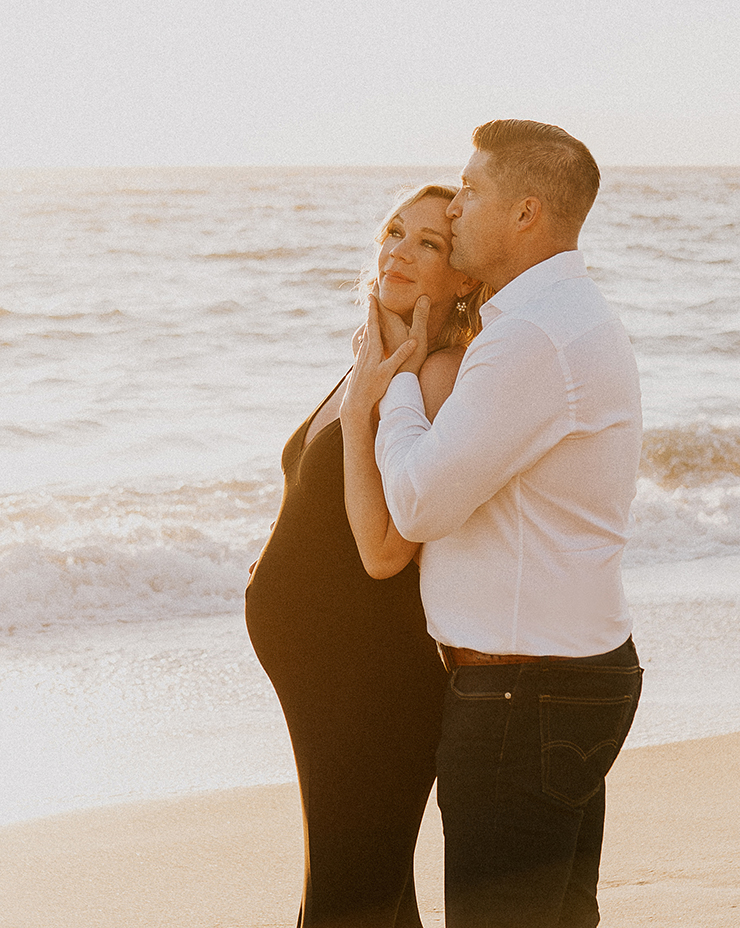 Best_Maternity_Photoshoot_18 husband and pregnant wife malibu maternity shoot